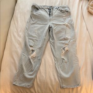 Women's Distressed Jeans in Light Blue